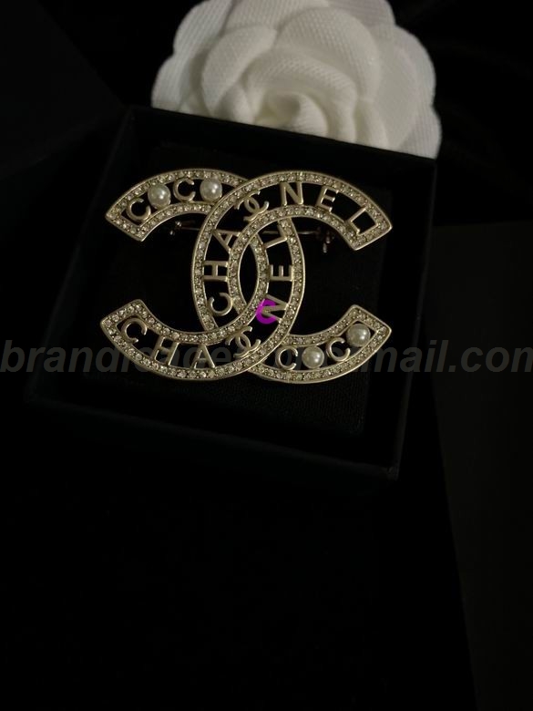 Chanel Brooch 470